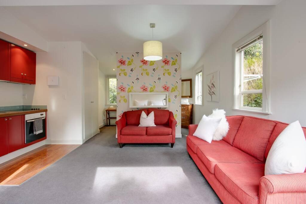 Tiny Big Vibes In Holiday home *